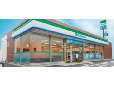 ファミリーマート八木山香澄町店：824m