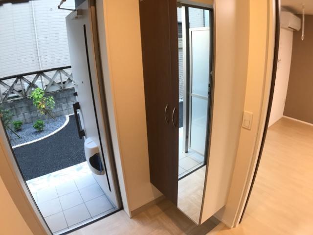 ルミエール 玄関