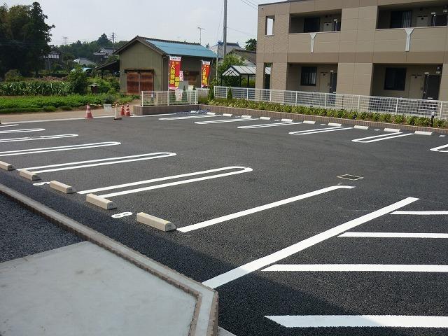 エアリーフォーリスト（102） 駐車場