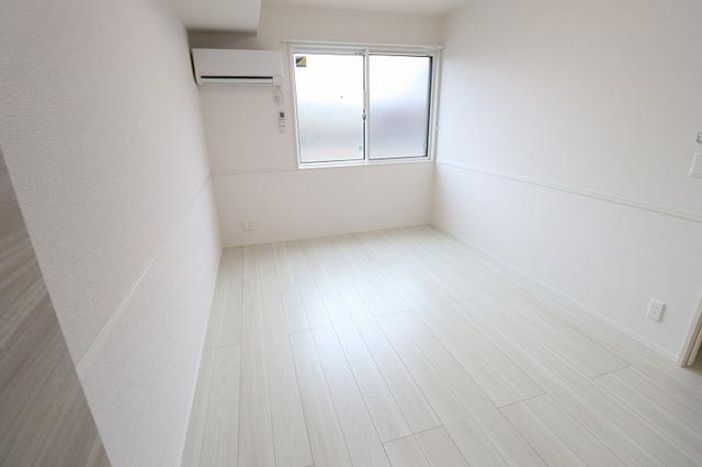 premier couleur（ﾌﾟﾙﾐｴ ｸﾙｰﾙ）（105） 部屋画像