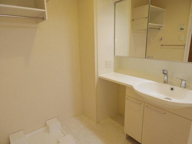 ヴィルヌーブみどりの（301） 部屋画像