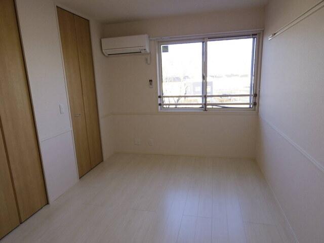 ヴィルヌーブみどりの（301） 部屋画像