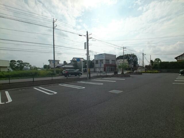 ブリランテ　Ⅱ（202） 駐車場