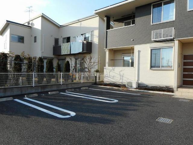 ミニョン　ビエラ（102） 駐車場