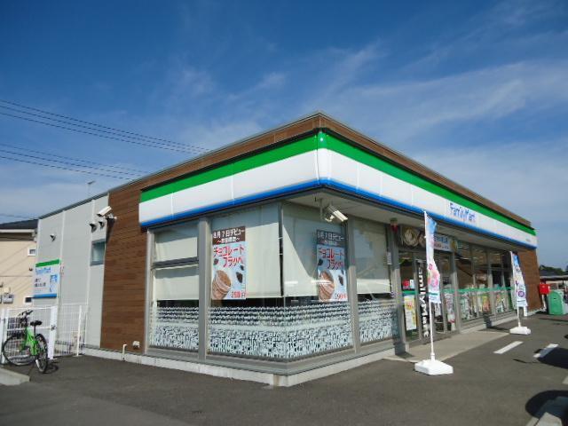 ファミリーマートつくばみどりの店：2214m