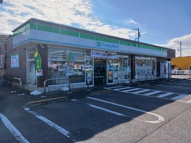 ファミリーマート つくば葛城店：800m