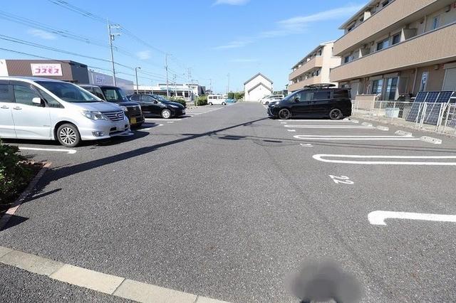 フェリオ　B（302） 駐車場