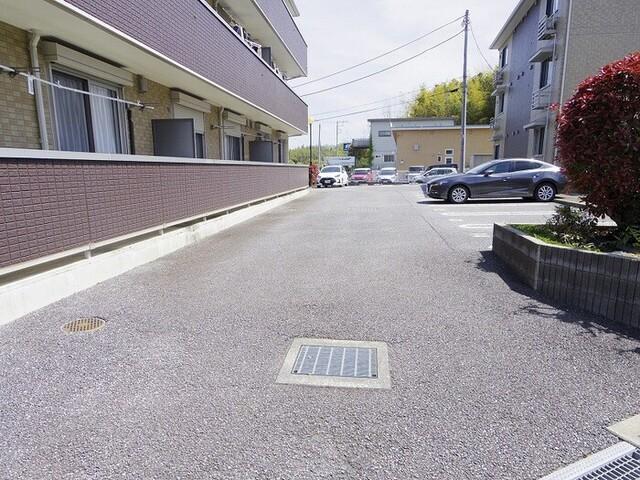 スマイル　サンライズ　A・K（A101） 駐車場