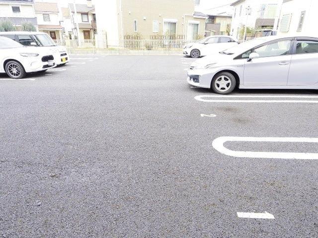 ハイライズ学園の森（202） 駐車場