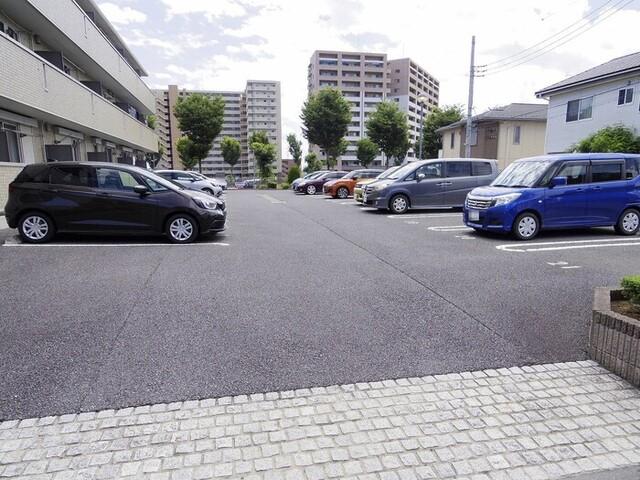 conifer(コニファー)（307） 駐車場