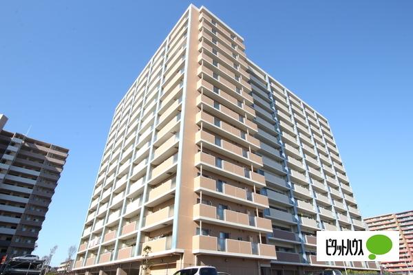 最上階（15階）、角部屋です。