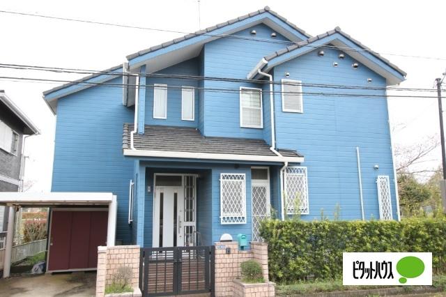 駐車場から玄関への動線もスムーズ