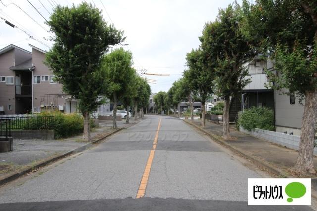 ハートフルタウン＊つくば市高野台3丁目10番（全2棟）Ｂ号棟 前面道路含む現地写真