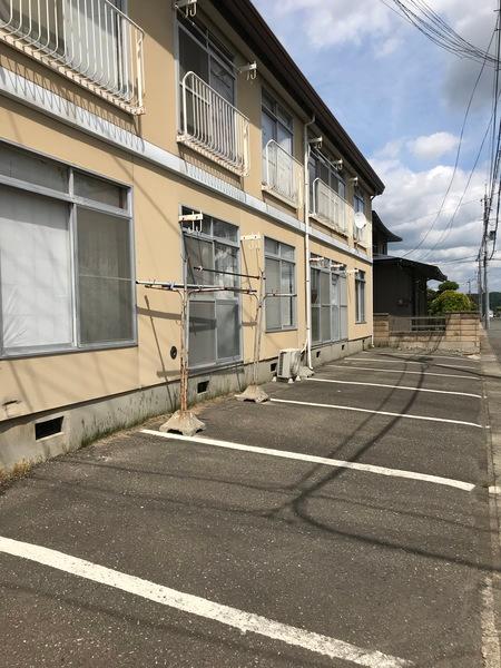 大堤コーポ（202） 駐車場