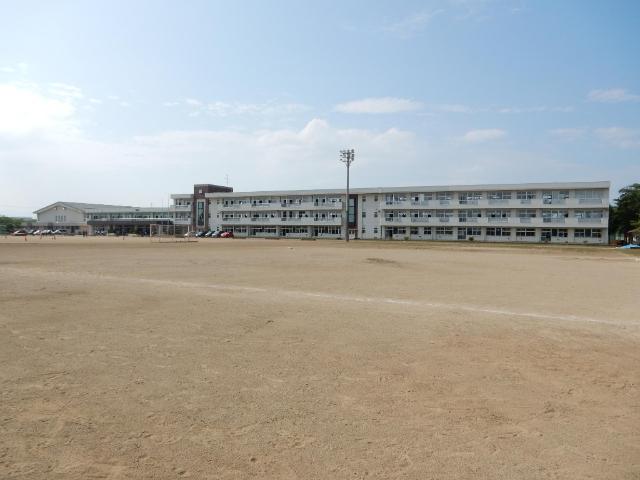 北上市立上野中学校：1668m