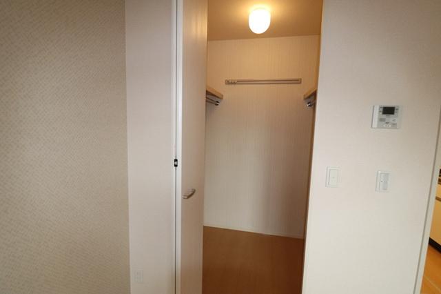 レッドウッド　Ⅱ（105） 収納