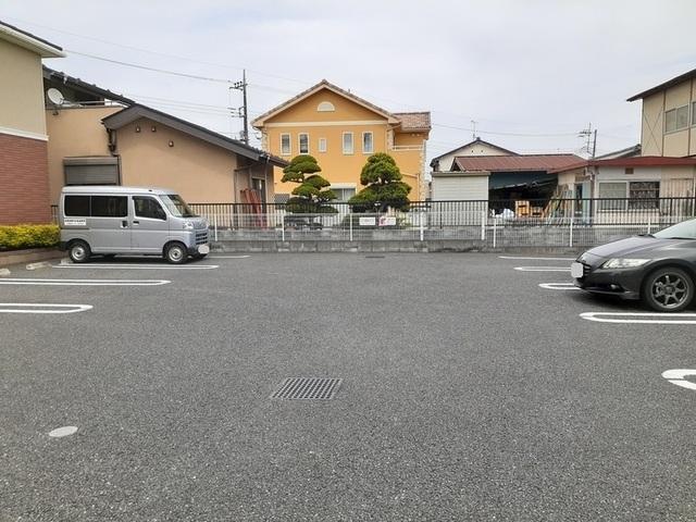 ル　ヴィラージュ　Ｂ（202） 駐車場