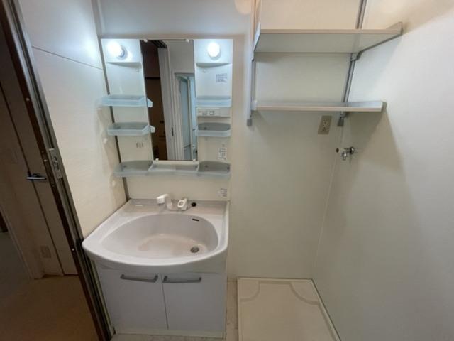 リビングタウン鍵山　Ｃ（102） 部屋画像