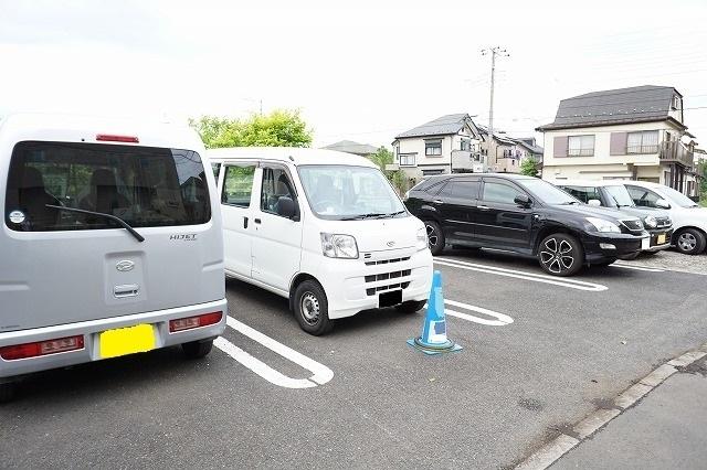 サンライズ　テール（203） 駐車場