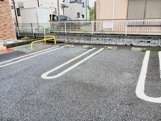 サンパティークⅢ（201） 駐車場