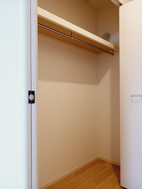 ヒカルサ坂戸（304） 収納