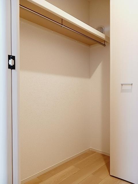 ヒカルサ坂戸（104） 収納