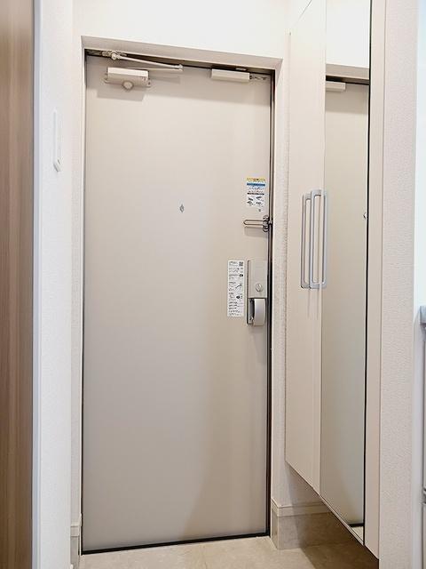ヒカルサ坂戸（103） 玄関