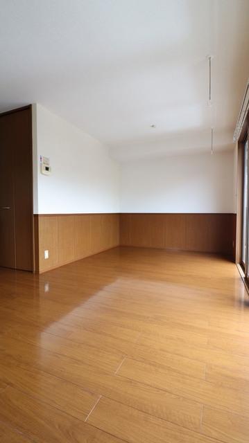 Ｒｏｓｅ Ｖｉｌｌａ(ﾛｰｽﾞｳﾞｨﾗ)　Ｄ（206） 部屋画像