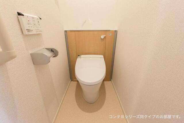 ピヴォワンヌ（102） トイレ