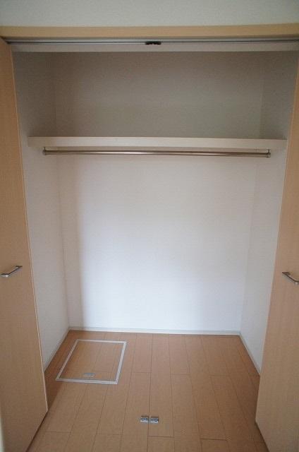 エレガンシア（103） 収納