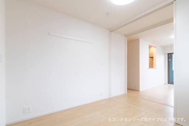 ピヴォワンヌ（301） 室内