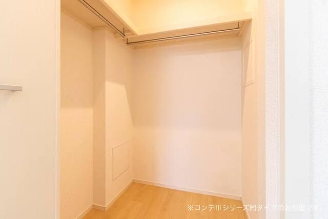 ピヴォワンヌ（101） 収納