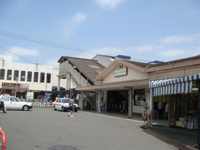 新河岸駅：1200m