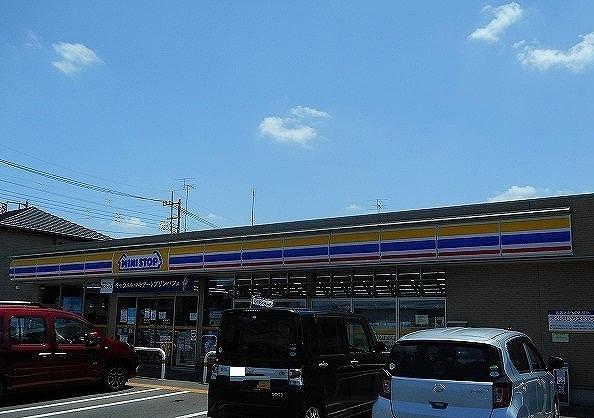 ミニストップ 入間市下藤沢店：300m