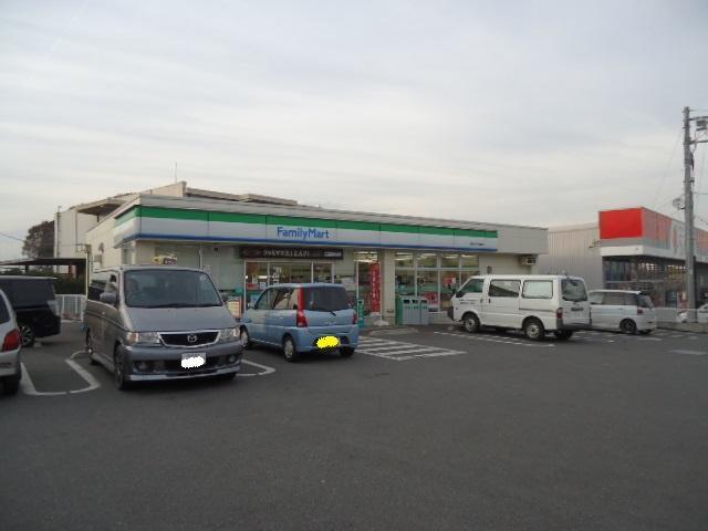 ファミリーマート所沢小手指南店：893m