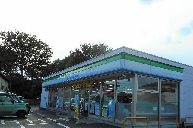 ファミリーマート 狭山東三ツ木：350m