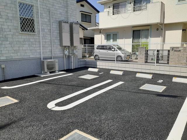 ジュネス　アウラ（102） 駐車場