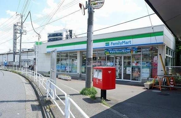 ファミリーマート秋津駅北口店：900m