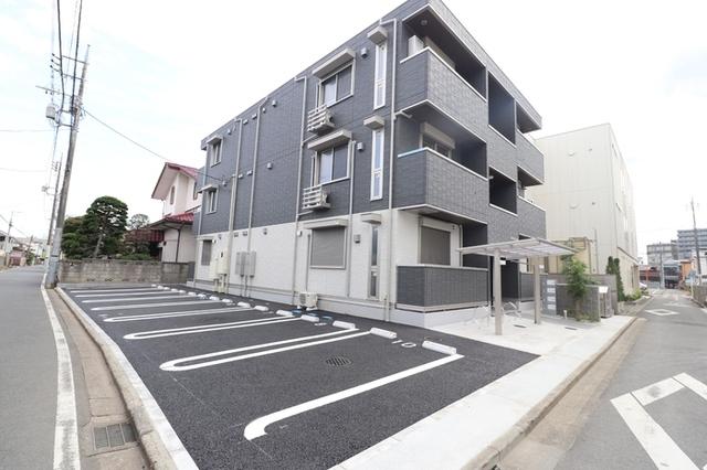 飯能駅より徒歩5分 築2年4ヶ月 3階建の賃貸物件
