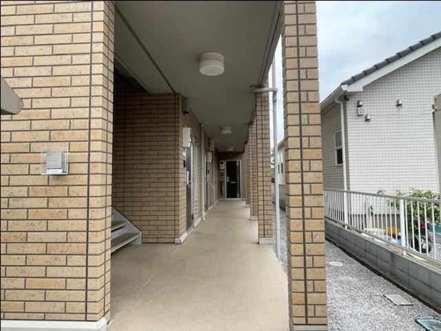 プランドール(入間市)（301） エントランス