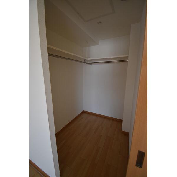グランデ浅間町（301） 収納