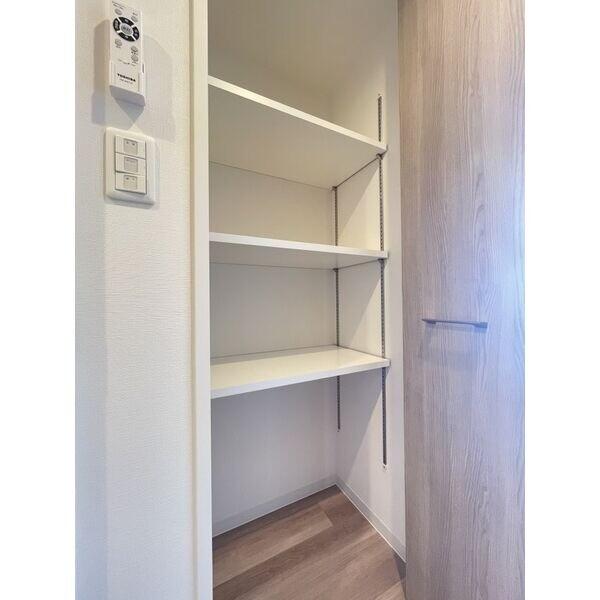 パルティール名西（902） 収納