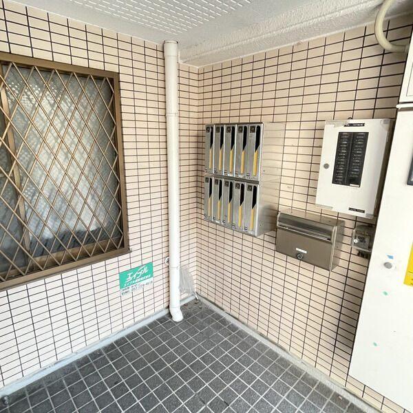 ファミール寿（303） エントランス