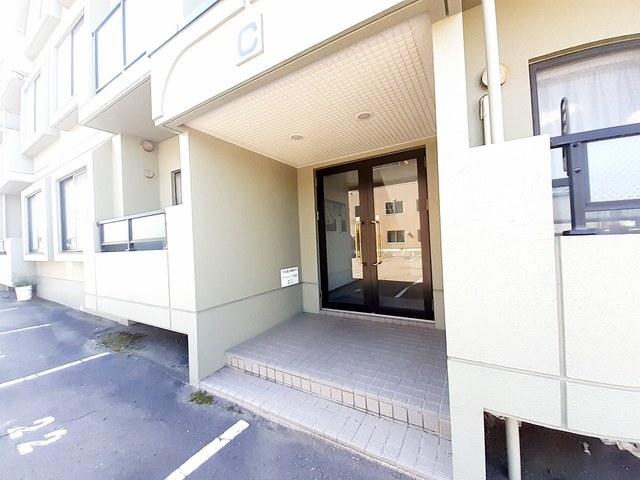 ヴィラ・エルンテ平和通Ⅱ（305） エントランス