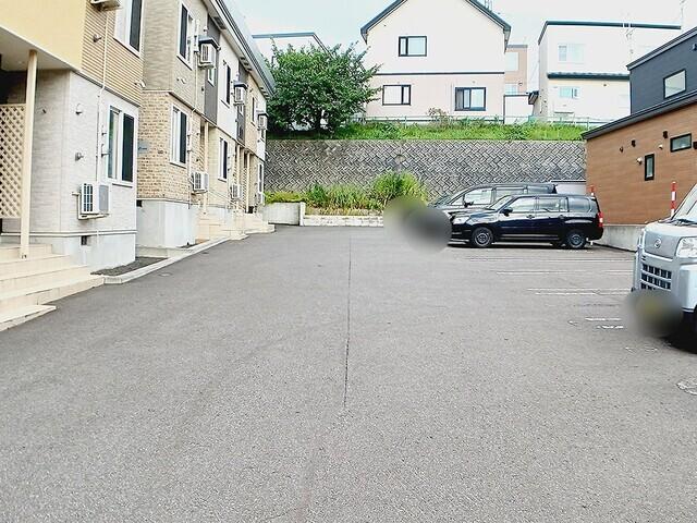 ルーマ　フォンテ　Ａ（102） 駐車場
