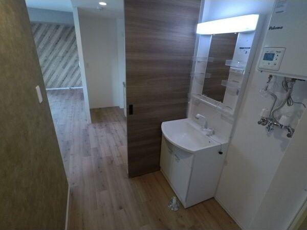 札幌市中央区南六条西マンション 洗面