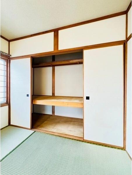 ロイハイム 室内
