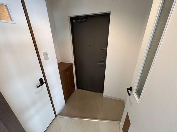 パルコートDEN月寒中央 玄関