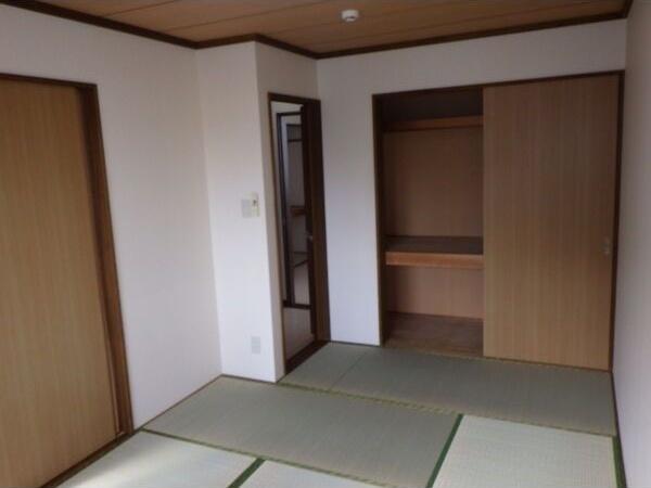 メゾンド若松 収納