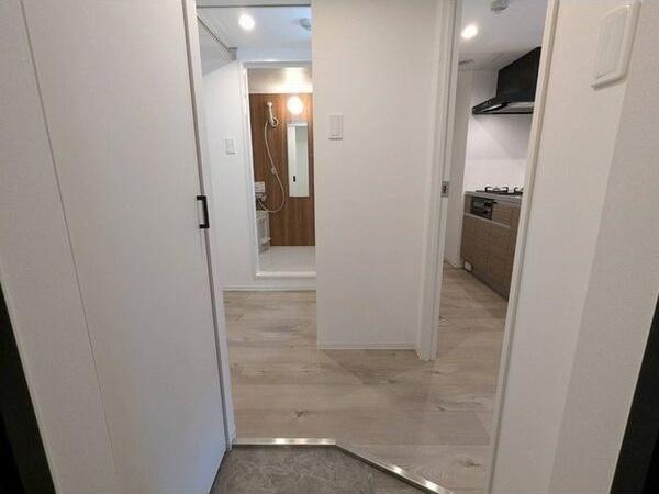 フェーラシュヴァル元町 玄関